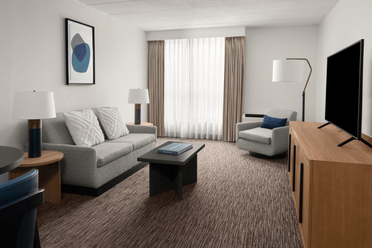Sheraton Milwaukee Brookfield Eksteriør billede
