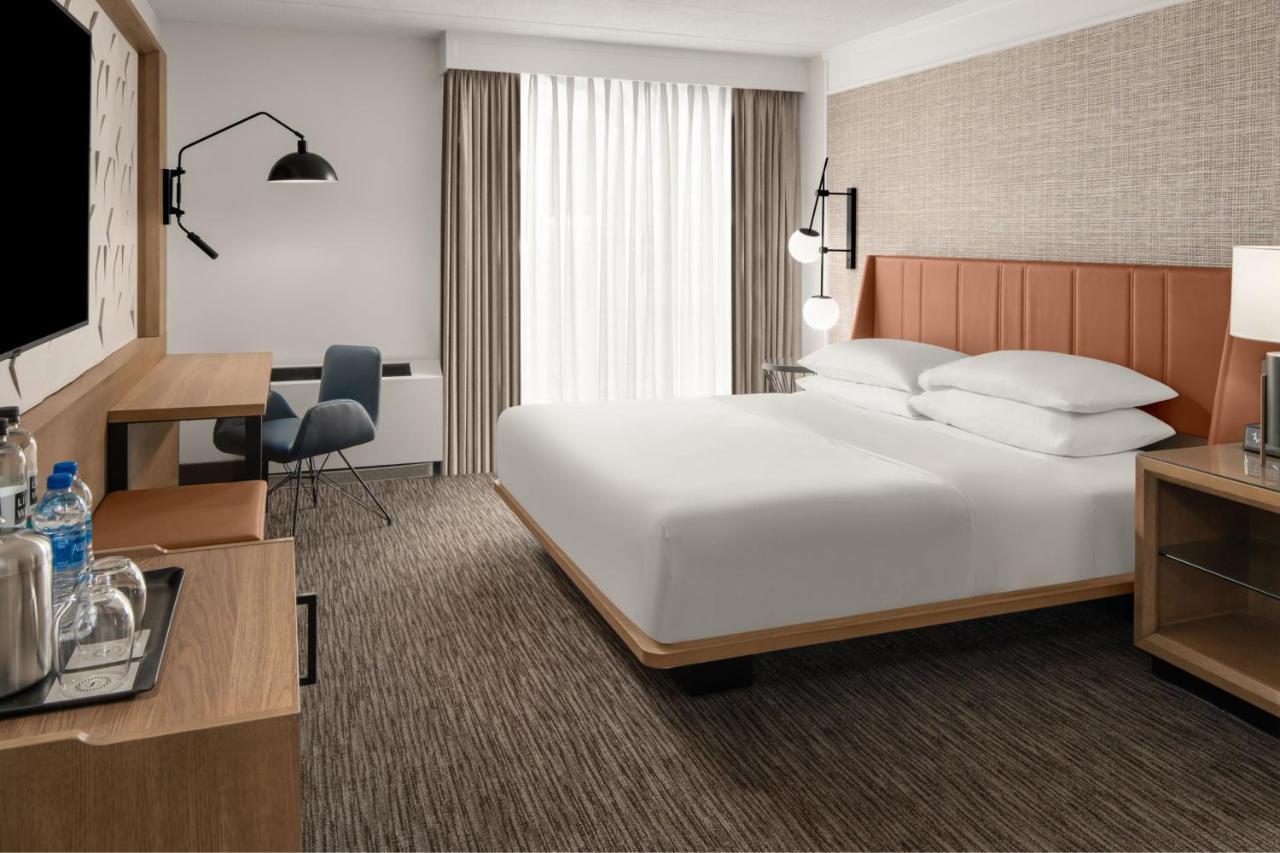 Sheraton Milwaukee Brookfield Eksteriør billede