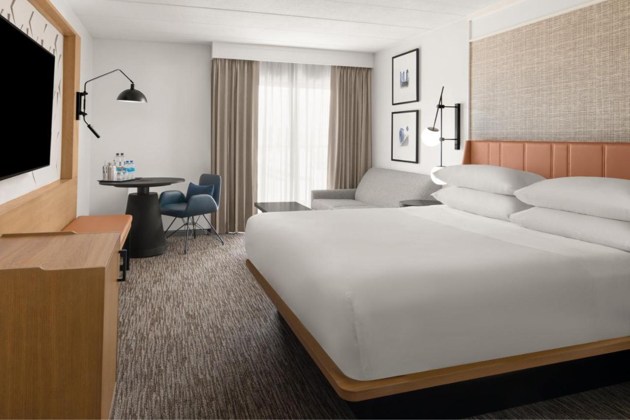 Sheraton Milwaukee Brookfield Eksteriør billede