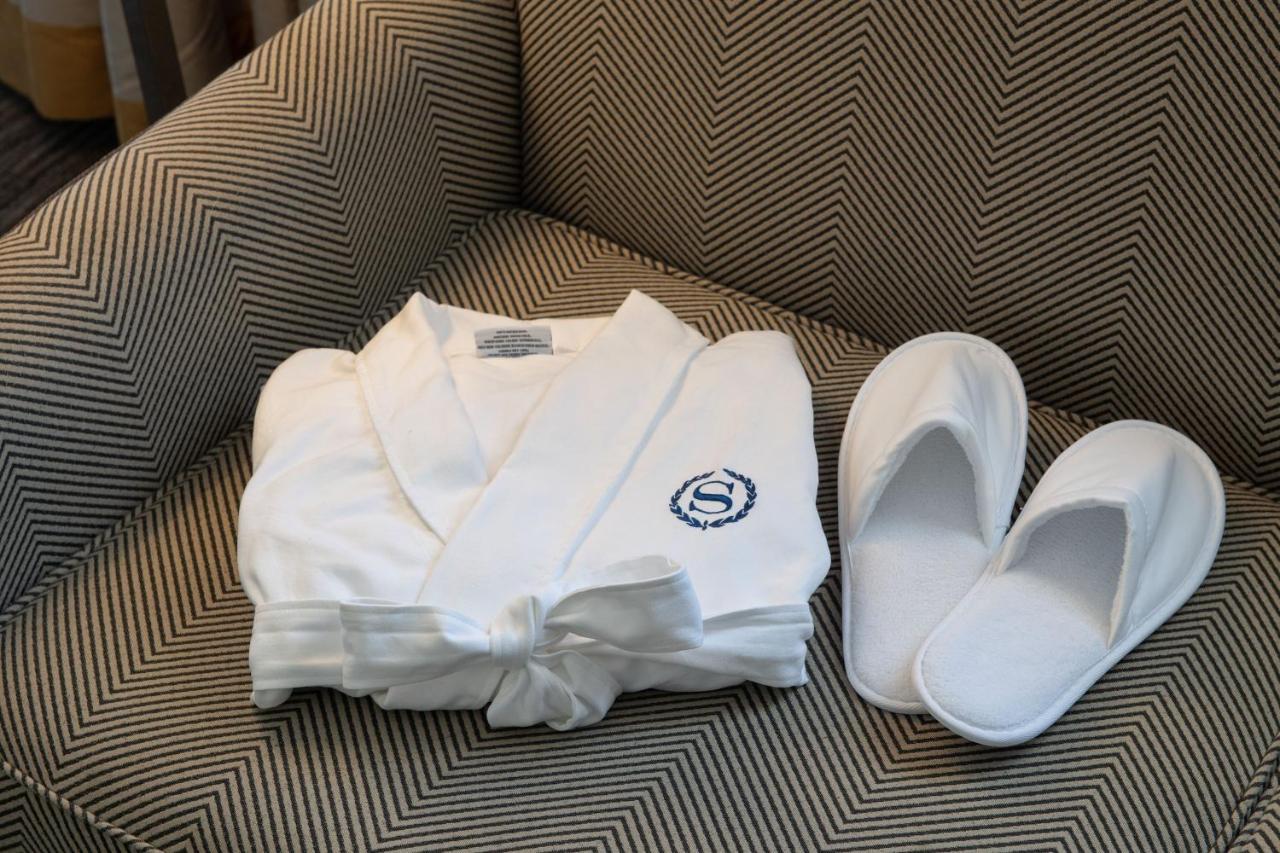 Sheraton Milwaukee Brookfield Eksteriør billede