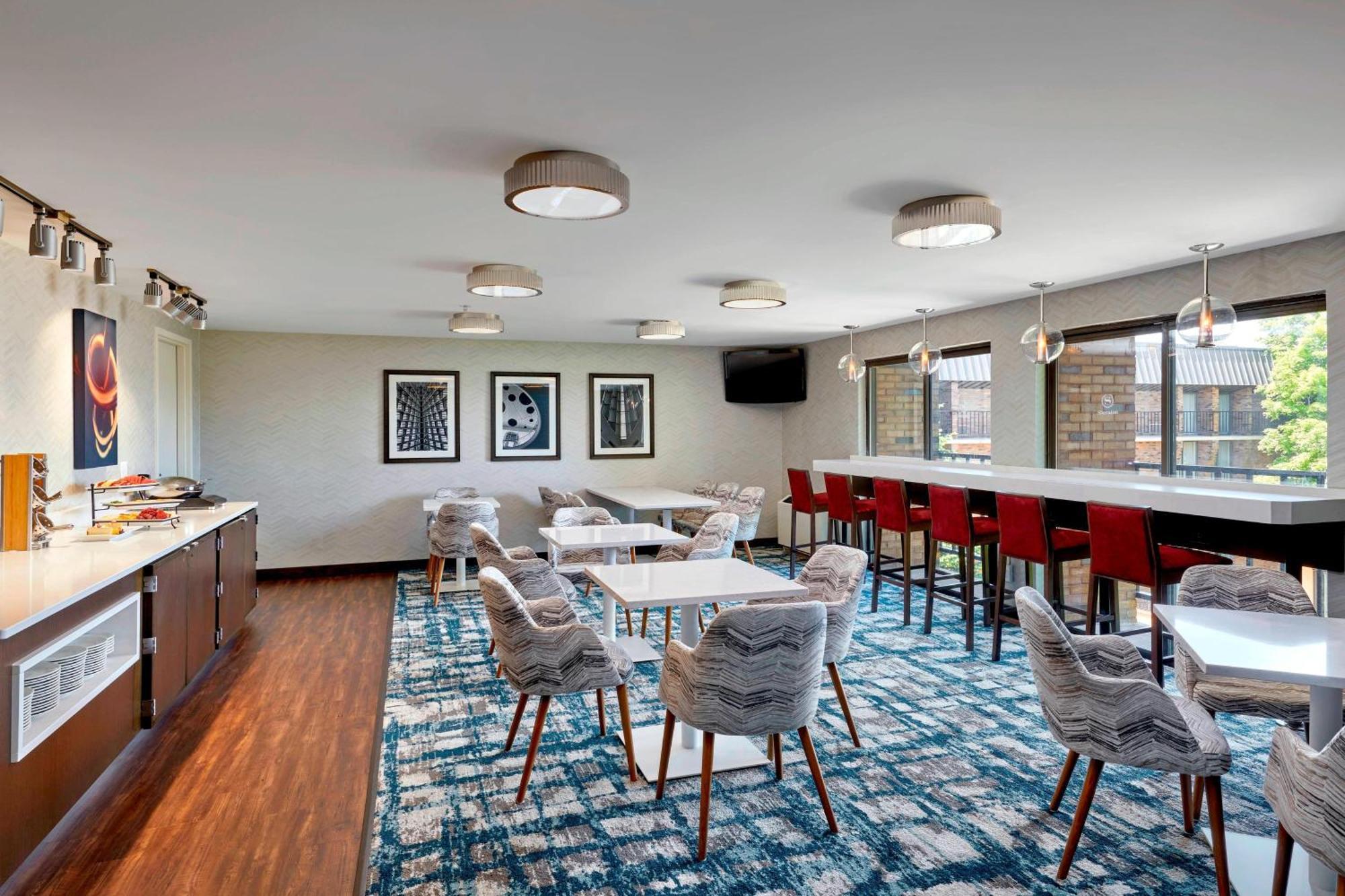Sheraton Milwaukee Brookfield Eksteriør billede