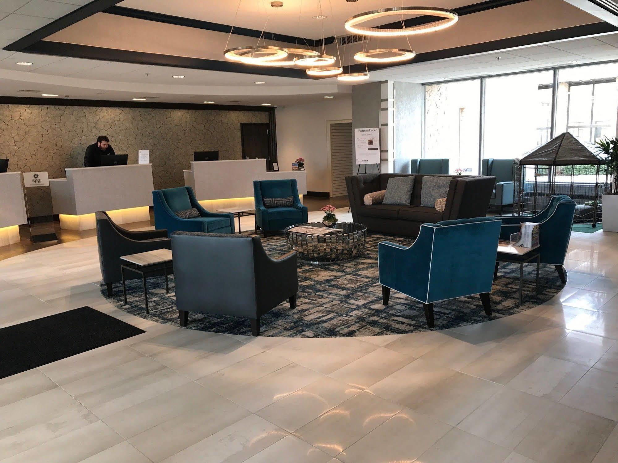 Sheraton Milwaukee Brookfield Eksteriør billede