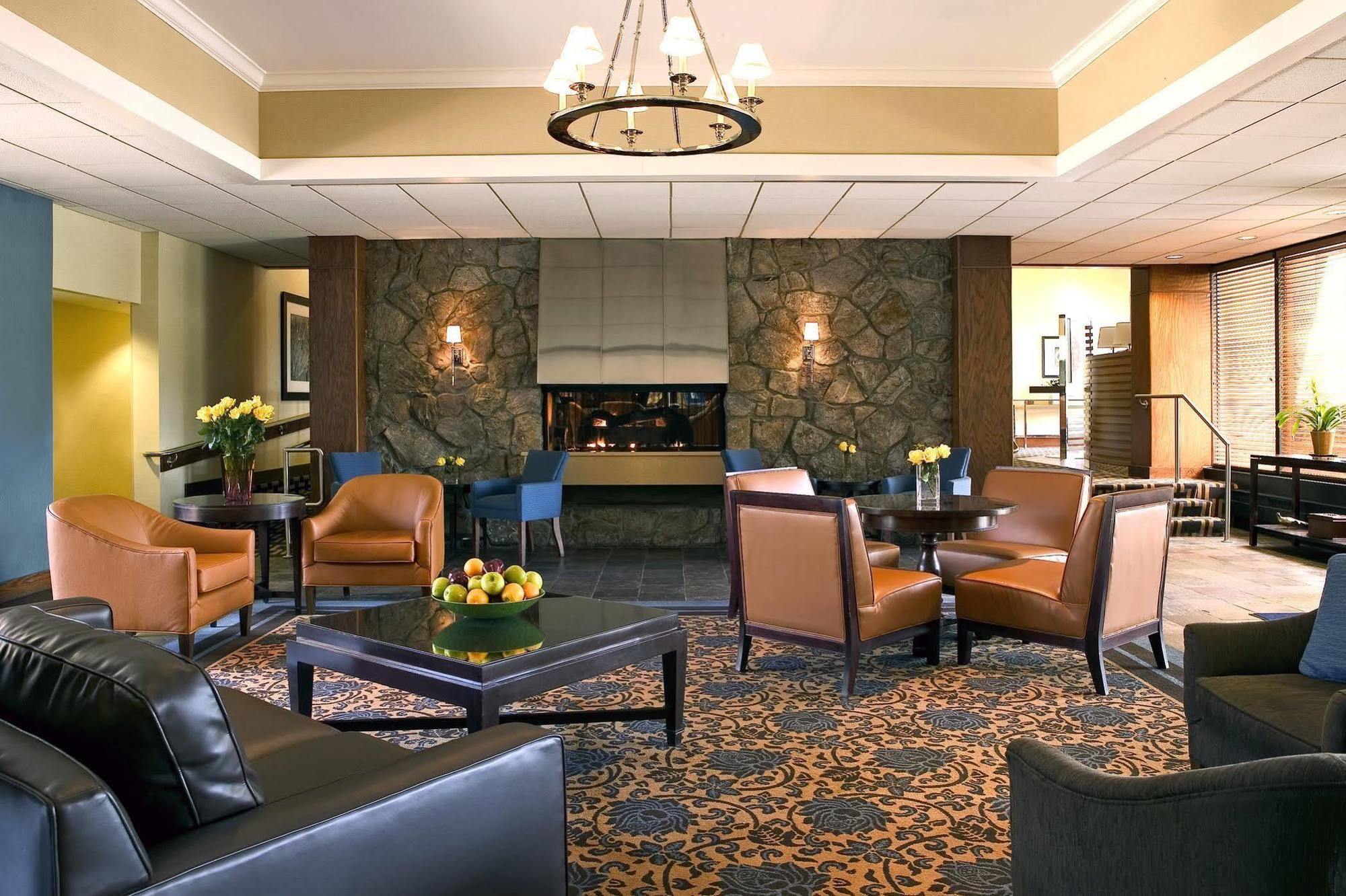 Sheraton Milwaukee Brookfield Eksteriør billede